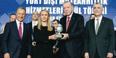 'En Büyükler' Listesine Giren Müteahhitler Ödüllendirildi