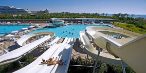 Kervansaray Lara Hotel'in İhalesine Kimse Katılmadı!