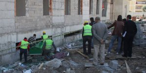 Adana'da İnşaattan Düşen İşçi Hayatını Kaybetti