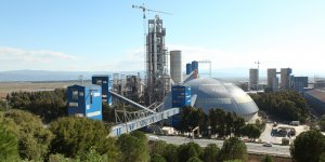 Batısöke Çimento Fabrikası Üretime Başladı