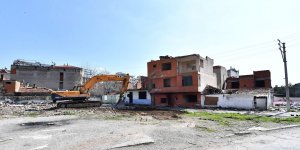 Örnekköy'de Yıkımlar Başladı