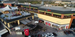 Menemen'de Tarım Arazisine Ruhsatsız AVM İddiası!